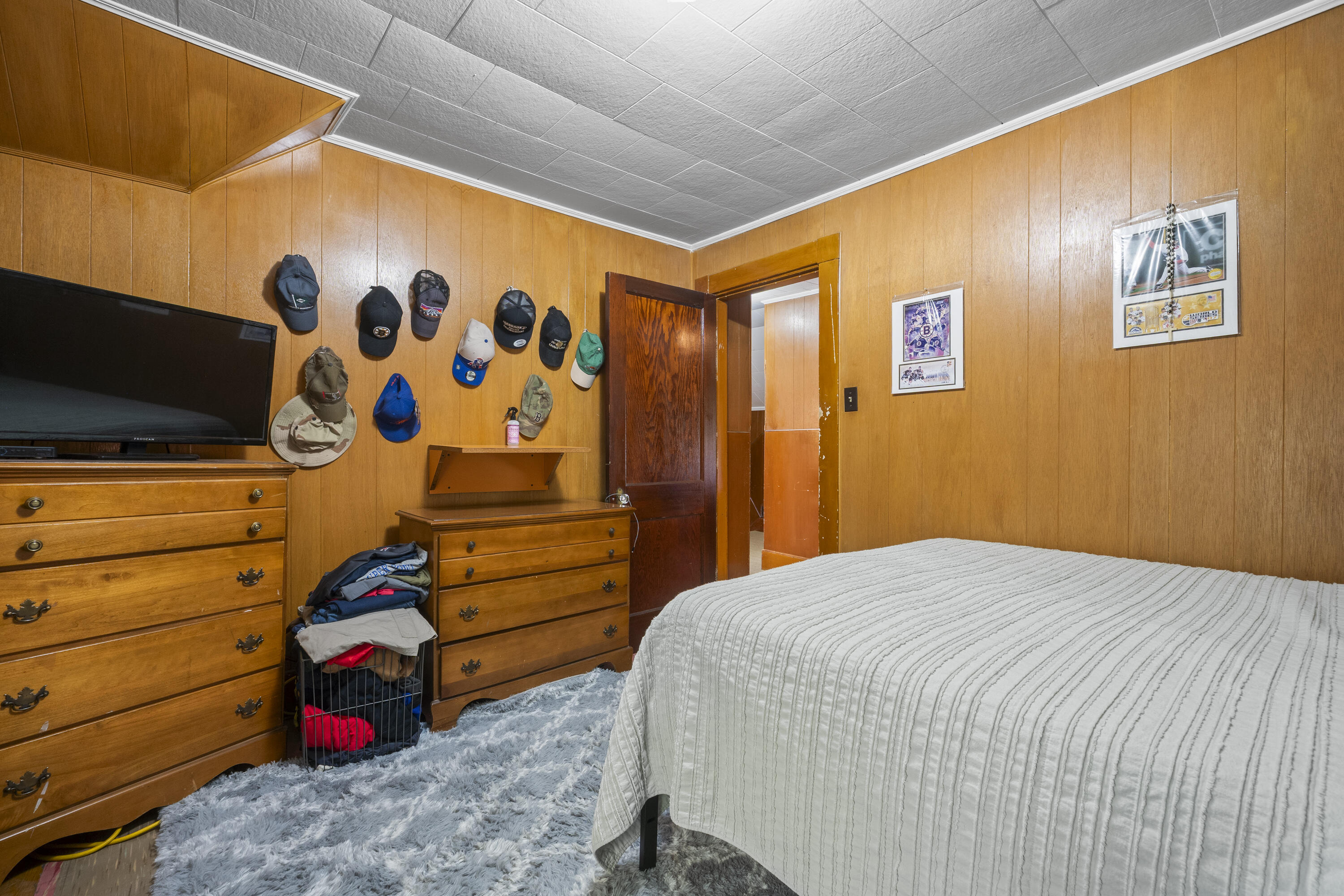 177 Oak Street, Unit R Lewiston, ME 04240 - Photo 28 of 48 Bedroom 2 2nd fl