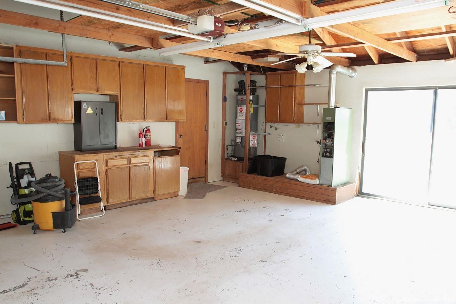21212 Ridgeway Drive Tehachapi, CA 93561 - Photo 16 of 33 Gallery Image 16