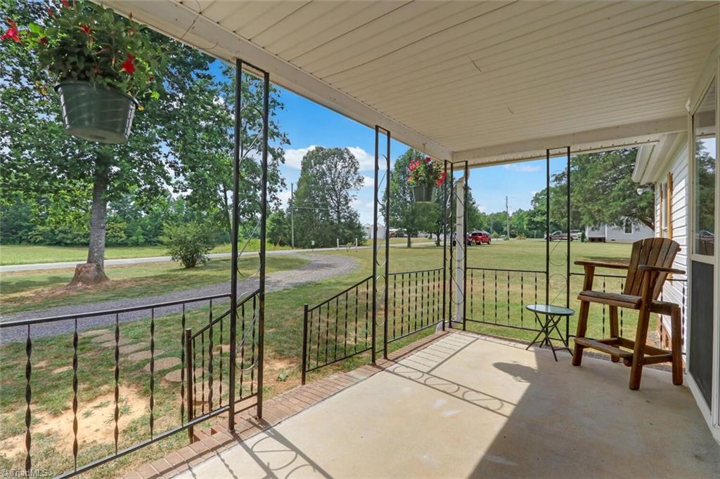 235 Newton Road Ruffin, NC 27326 - Photo 10 of 34