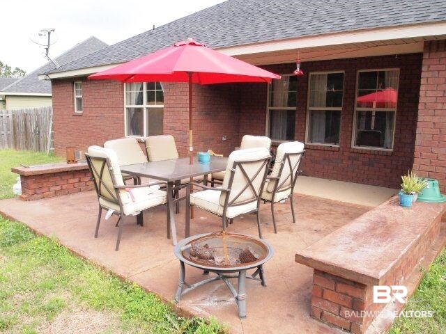 22081 Garland Loop Silverhill, AL 36576 - Photo 12 of 20 Back Patio