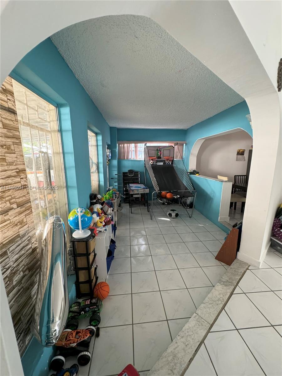 20923 Southwest 126th Court Miami, FL 33177 - Photo 16 of 19 a room with furniture