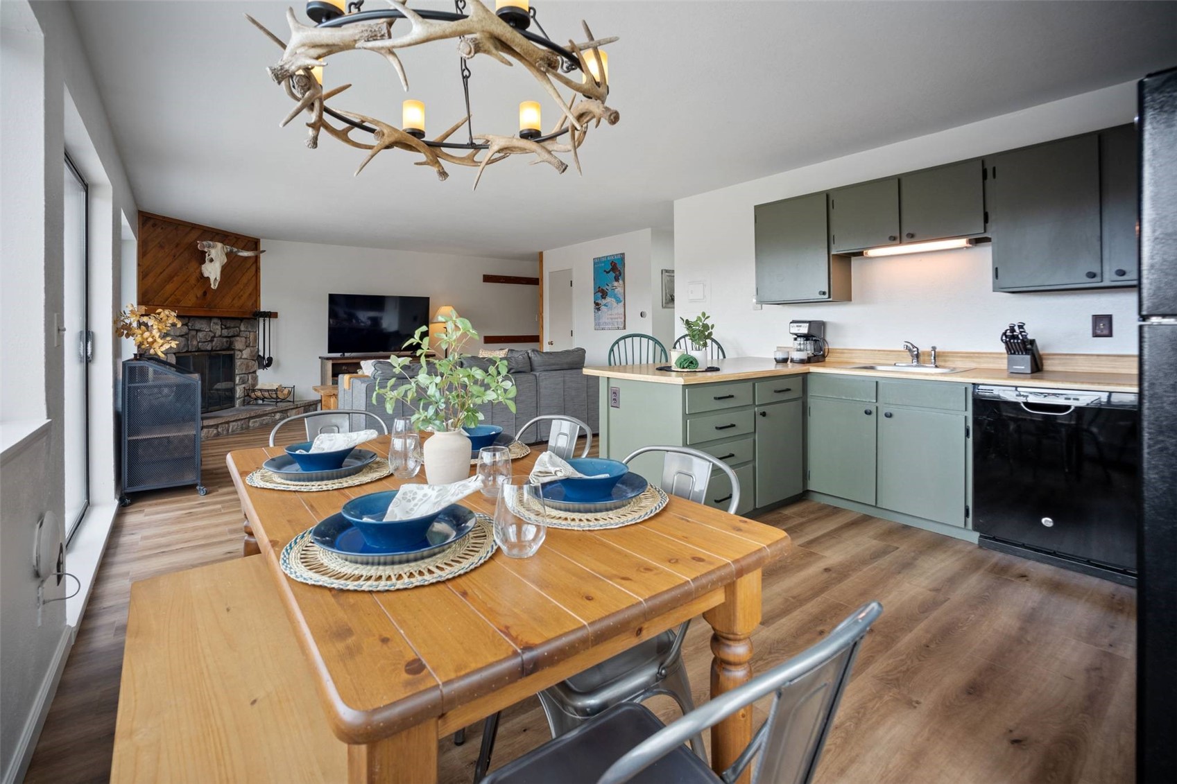 9876 Ryan Gulch Road, Unit 206 Silverthorne, CO 80498 - Photo 13 of 43