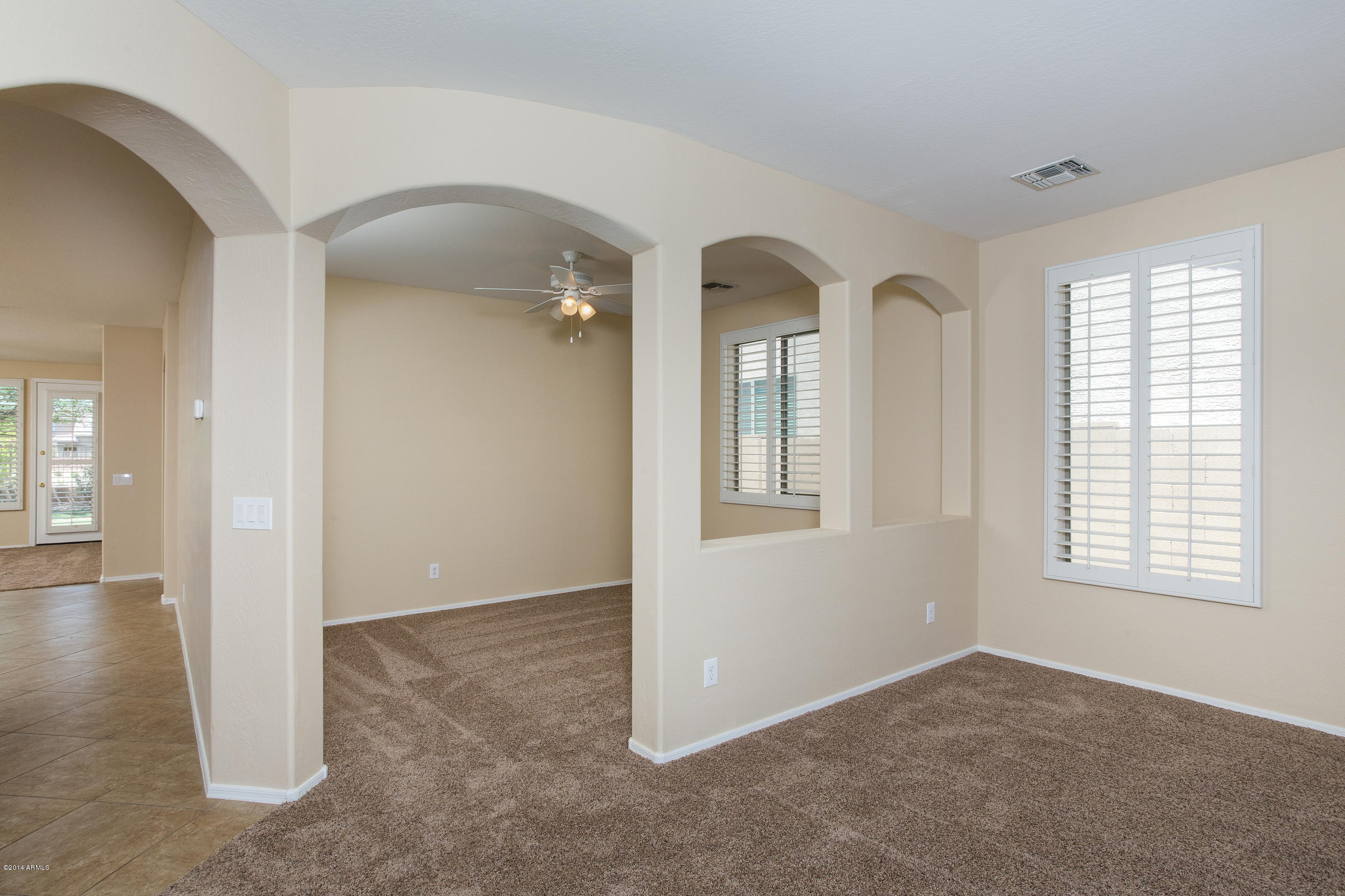 9322 West Riverside Avenue Tolleson, AZ 85353 - Photo 4 of 15 9322_W_Riverside_04