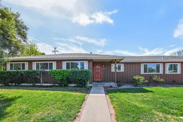 $886,000 | 710 Villanova Drive, Davis, CA 95616