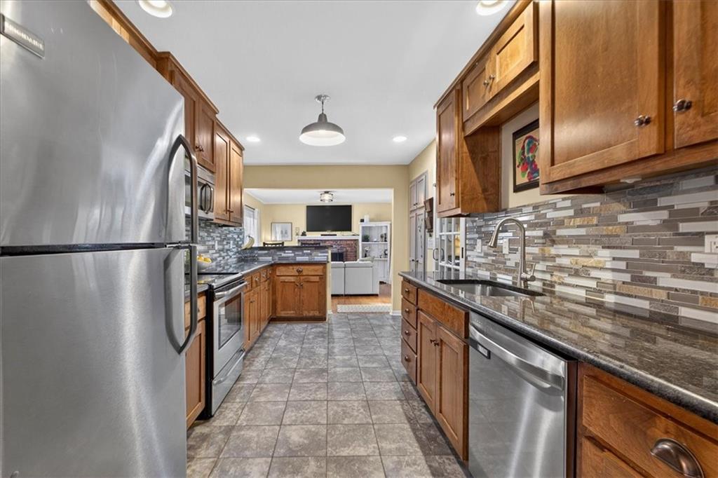 1005 Northwest Maple Street Lee's Summit, MO 64063 - Photo 15 of 67