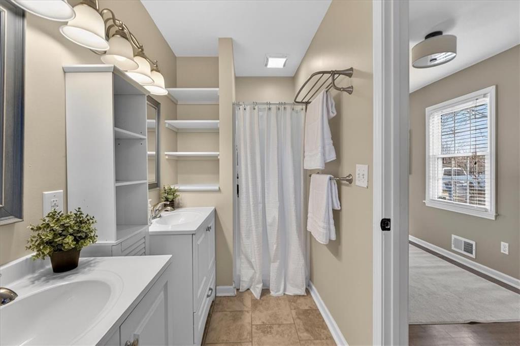 1005 Northwest Maple Street Lee's Summit, MO 64063 - Photo 37 of 67