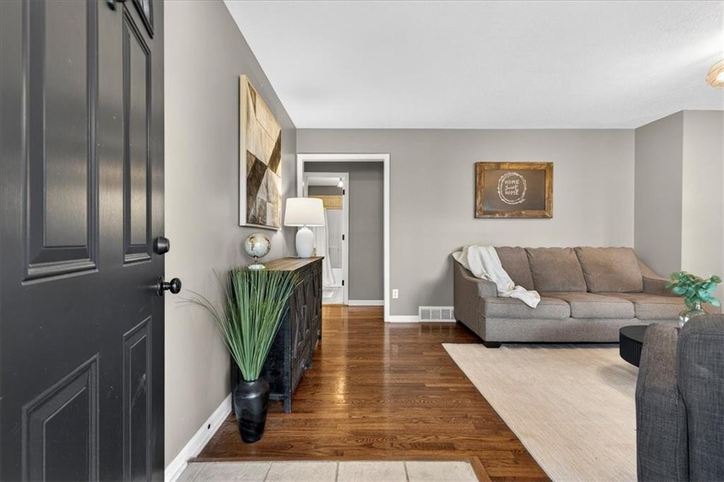 1005 Northwest Maple Street Lee's Summit, MO 64063 - Photo 5 of 67