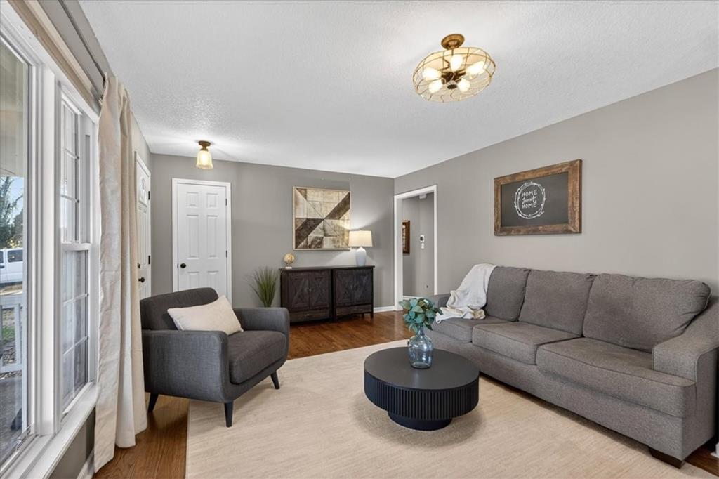 1005 Northwest Maple Street Lee's Summit, MO 64063 - Photo 8 of 67