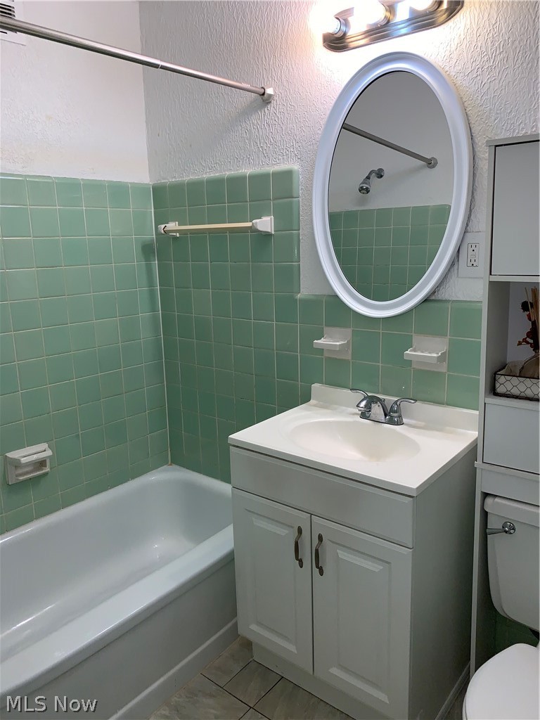 13821 Cedar Road, Unit 301 South Euclid, OH 44118 - Photo 7 of 16