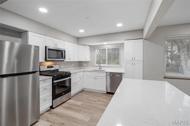 $210,000 | 7 Flamingo Drive, Hazelwood, MO 63042