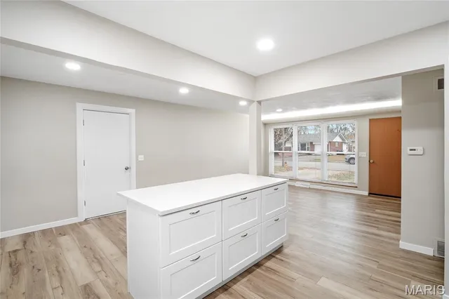 $210,000 | 7 Flamingo Drive, Hazelwood, MO 63042