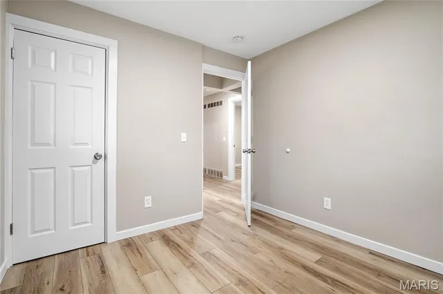 $210,000 | 7 Flamingo Drive, Hazelwood, MO 63042