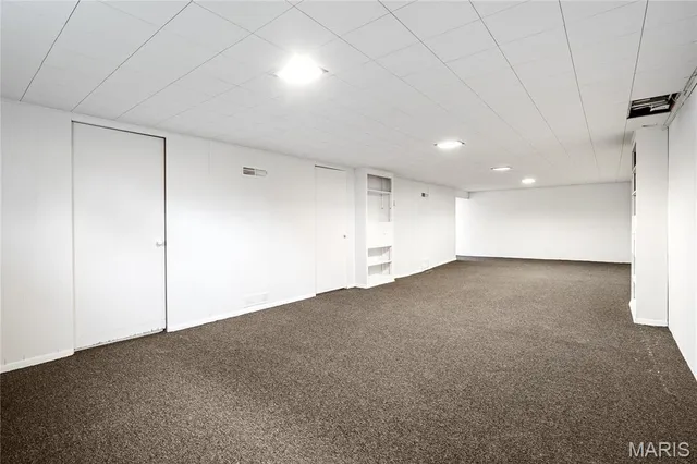 $210,000 | 7 Flamingo Drive, Hazelwood, MO 63042