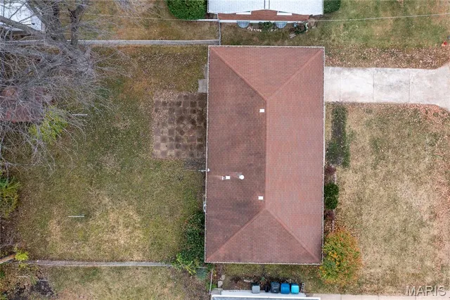 $210,000 | 7 Flamingo Drive, Hazelwood, MO 63042