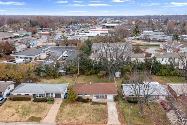 $210,000 | 7 Flamingo Drive, Hazelwood, MO 63042