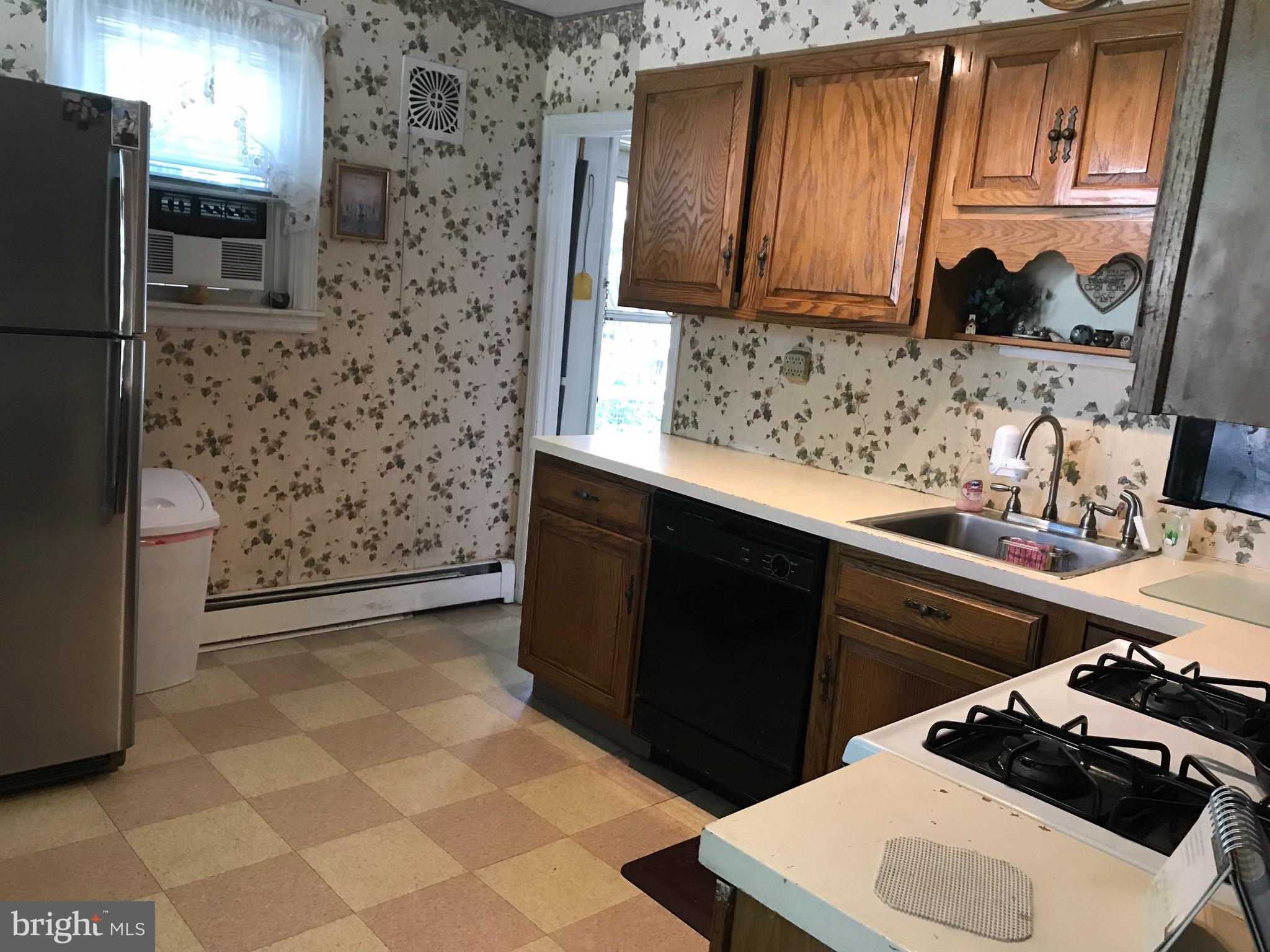 12 Brookside Road Glenside, PA 19038 - Photo 5 of 16 Gallery Image 5