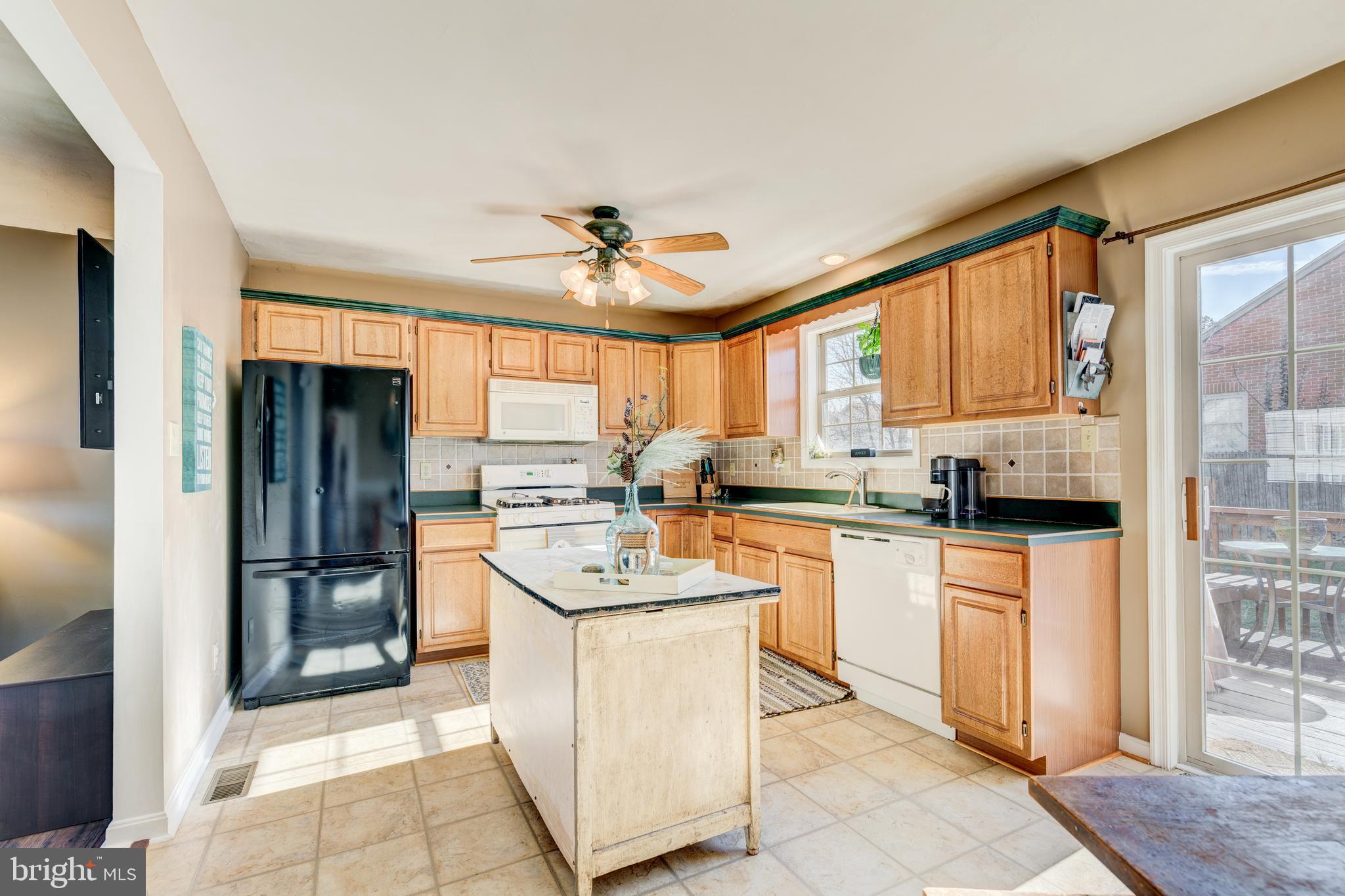 466 West Walnut Street Hanover, PA 17331 - Photo 3 of 36 Gallery Image 3
