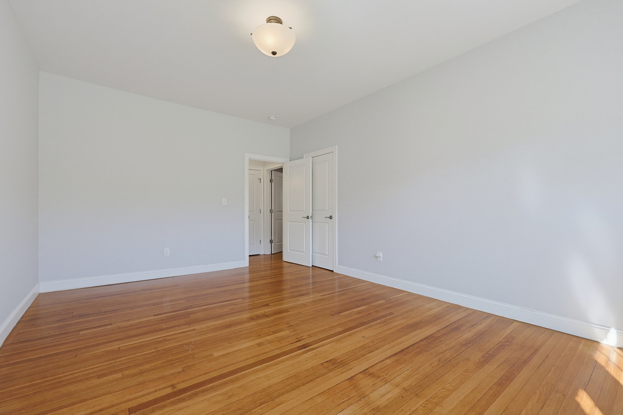 91 Verndale Street Brookline, MA 02446 - Photo 23 of 41 Gallery Image 23