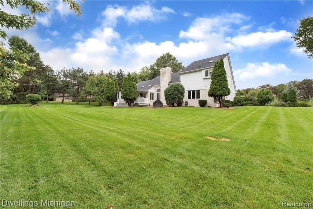 1037 South Adams Road Rochester Hills, MI 48309 - Photo 6 of 67
