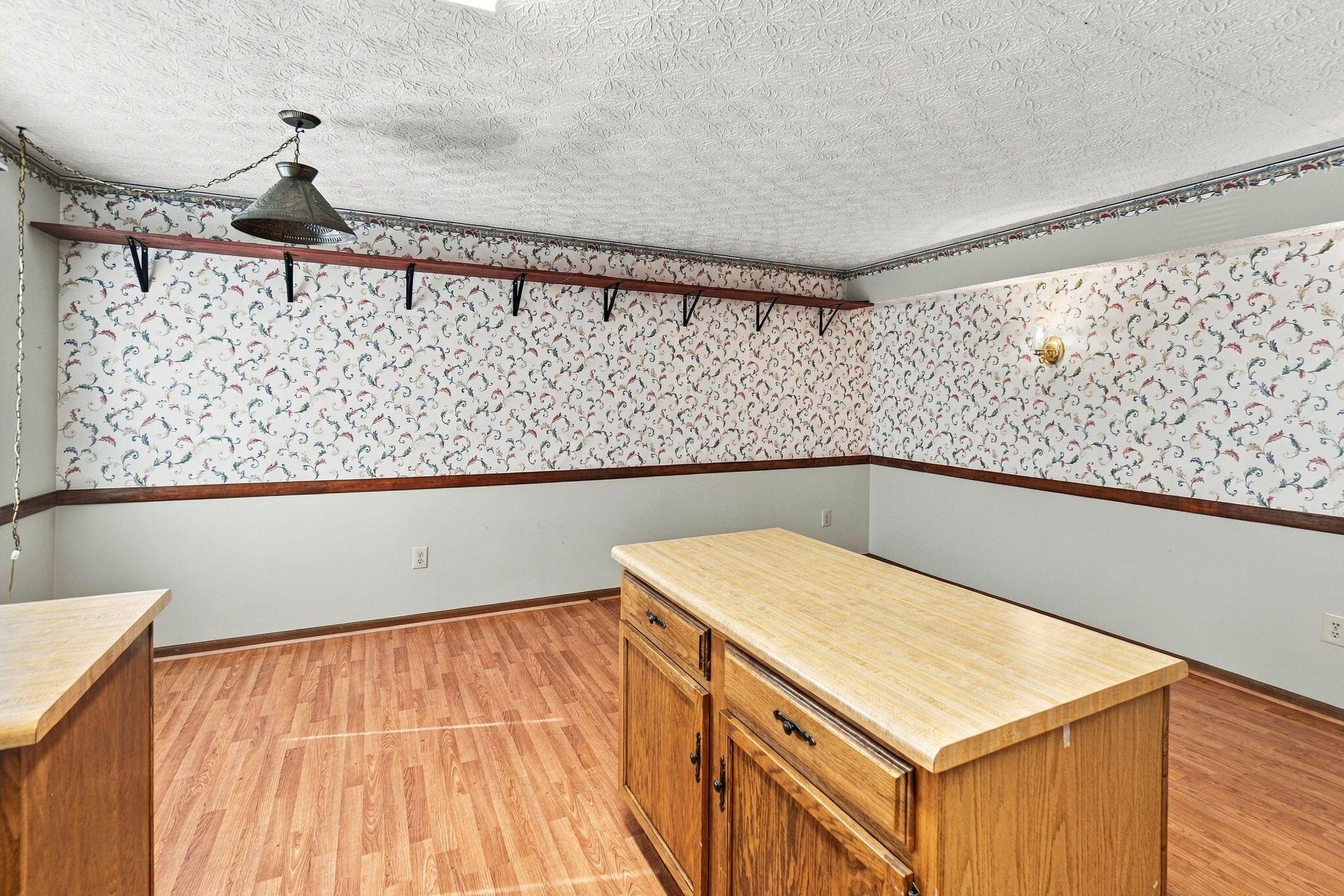 4115 Karl Road, Unit 201 Columbus, OH 43224 - Photo 8 of 31 Kitchen