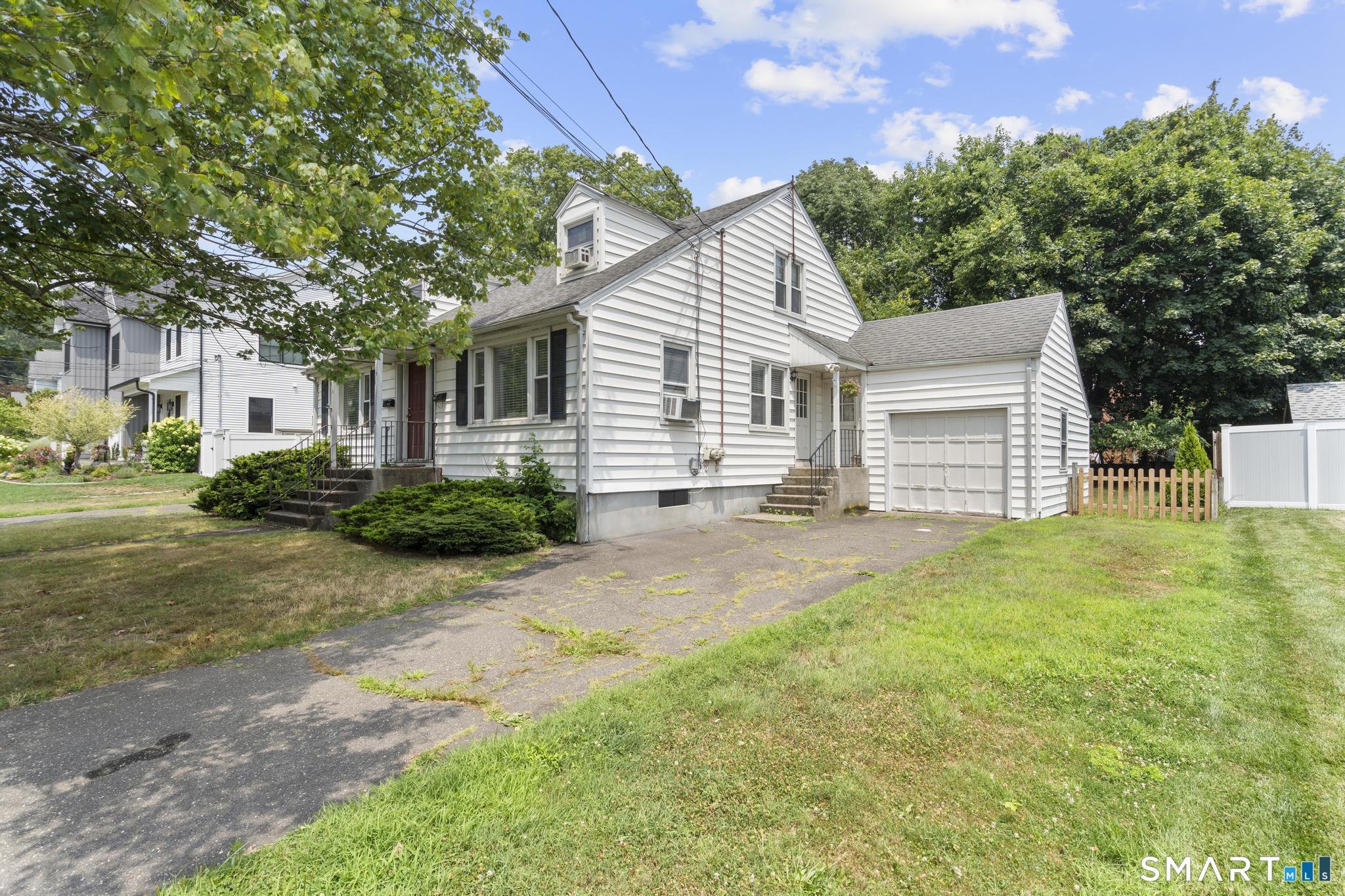 216 Country Road Fairfield, CT 06824 - Photo 18 of 20