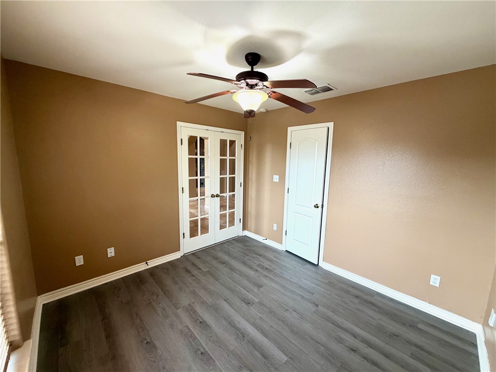 4113 Queen Jane Street Corpus Christi, TX 78414 - Photo 4 of 19 Bedroom #1