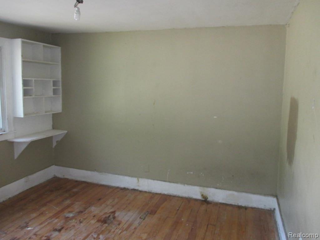 18575 Appleton Street Detroit, MI 48219 - Photo 21 of 23 21-Bedroom 3 View 1.jpg