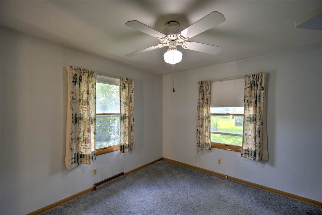 3284 North Oakland Avenue Decatur, IL 62526 - Photo 17 of 34 Gallery Image 17