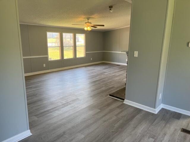 471 East Teems Road Ringgold, GA 30736 - Photo 3 of 27 IMG_6865