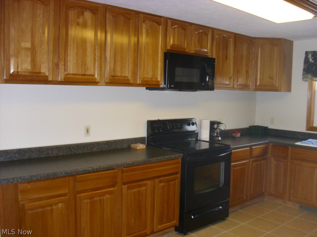1476 West Calla Road Youngstown, OH 44514 - Photo 6 of 24 Gallery Image 6