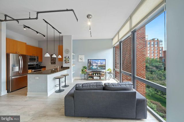 $415,500 | 520 John Carlyle Street, Unit 311, Alexandria, VA 22314