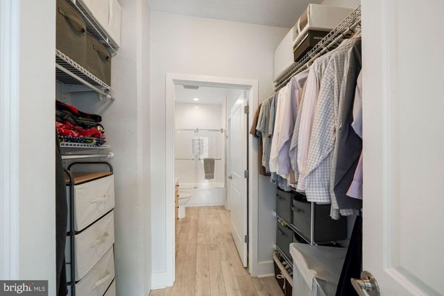 $415,500 | 520 John Carlyle Street, Unit 311, Alexandria, VA 22314