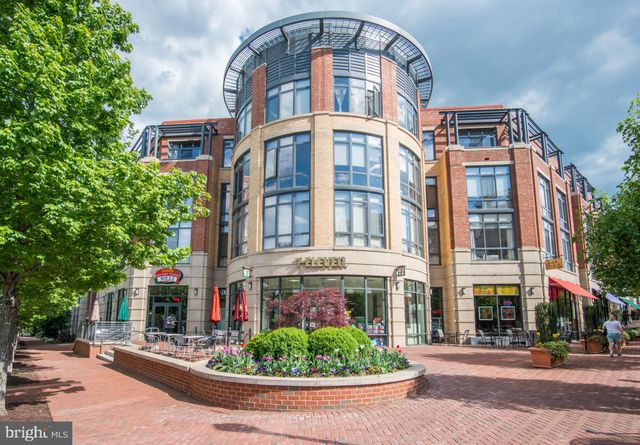 $415,500 | 520 John Carlyle Street, Unit 311, Alexandria, VA 22314