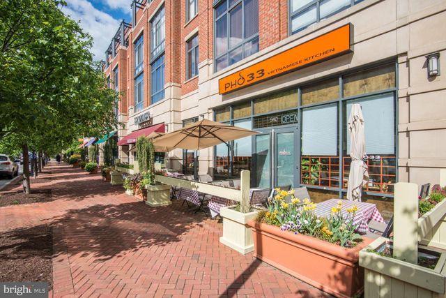 $415,500 | 520 John Carlyle Street, Unit 311, Alexandria, VA 22314