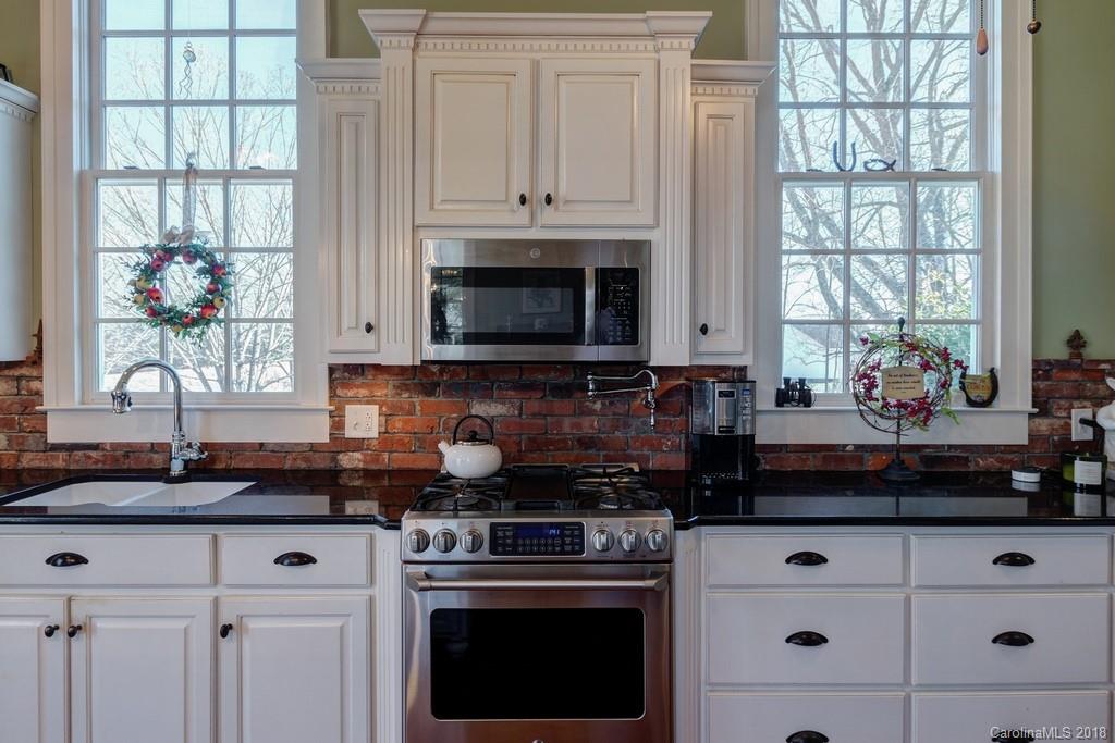 2297 Douglas Road Lancaster, SC 29720 - Photo 9 of 35 Gallery Image 9