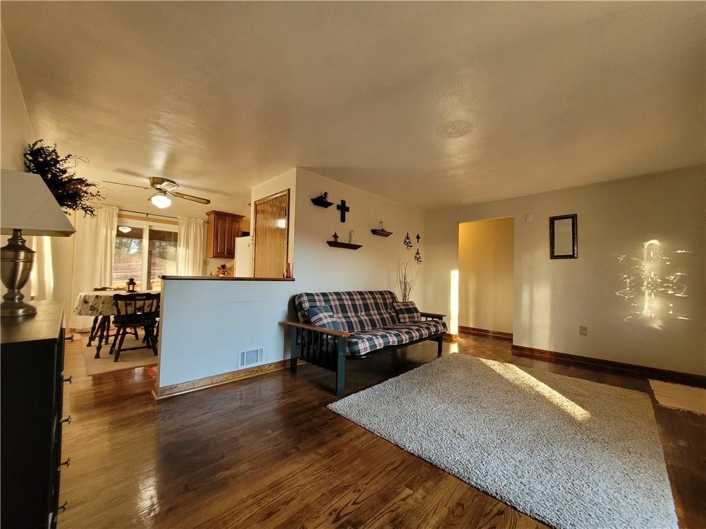 1230 Pinewood Road Irwin, PA 15642 - Photo 4 of 23 Gallery Image 4