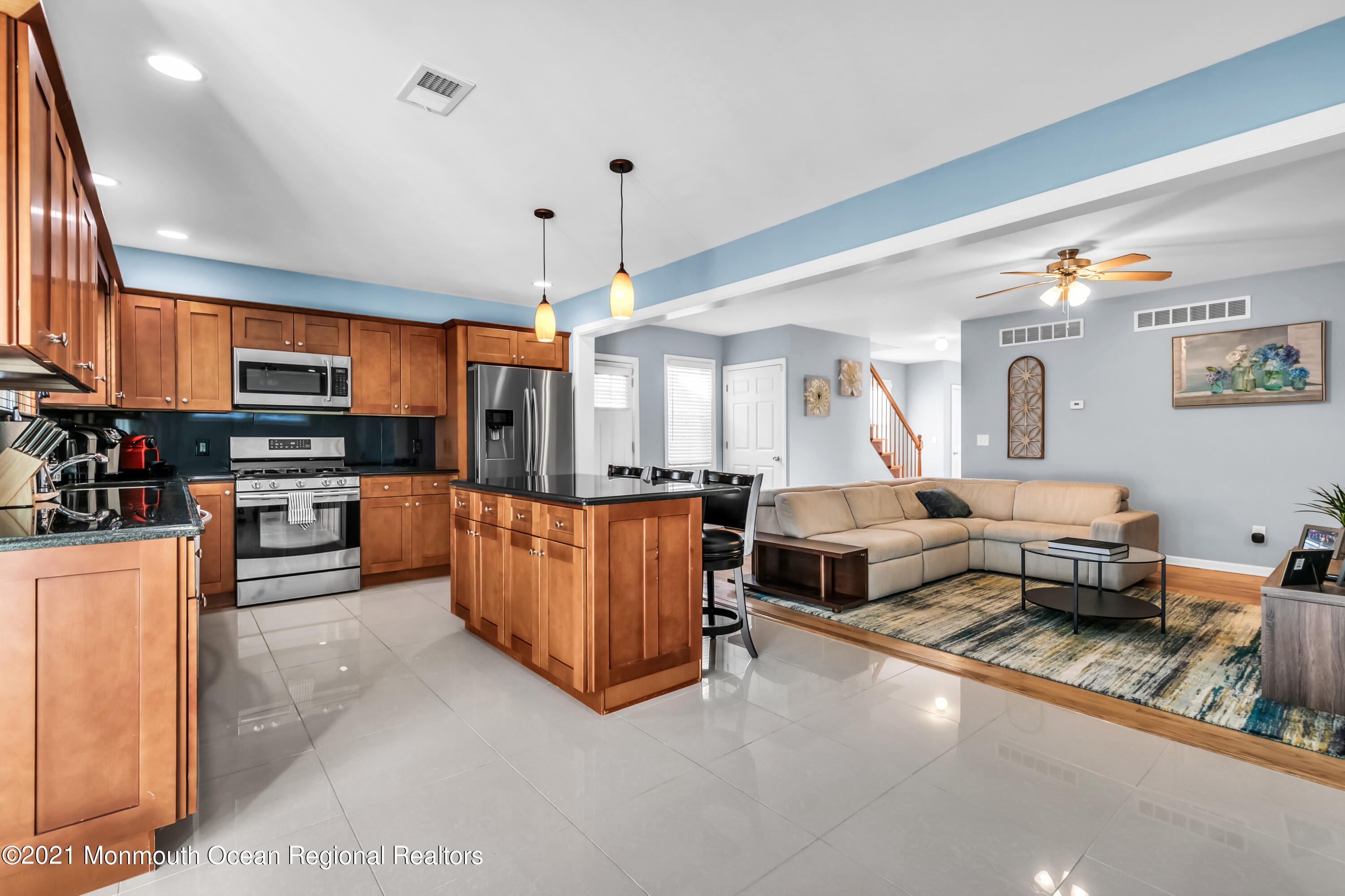 90 Applegate Street Red Bank, NJ 07701 - Photo 14 of 36 90 Applegate St Red Bank NJ-print-013-00