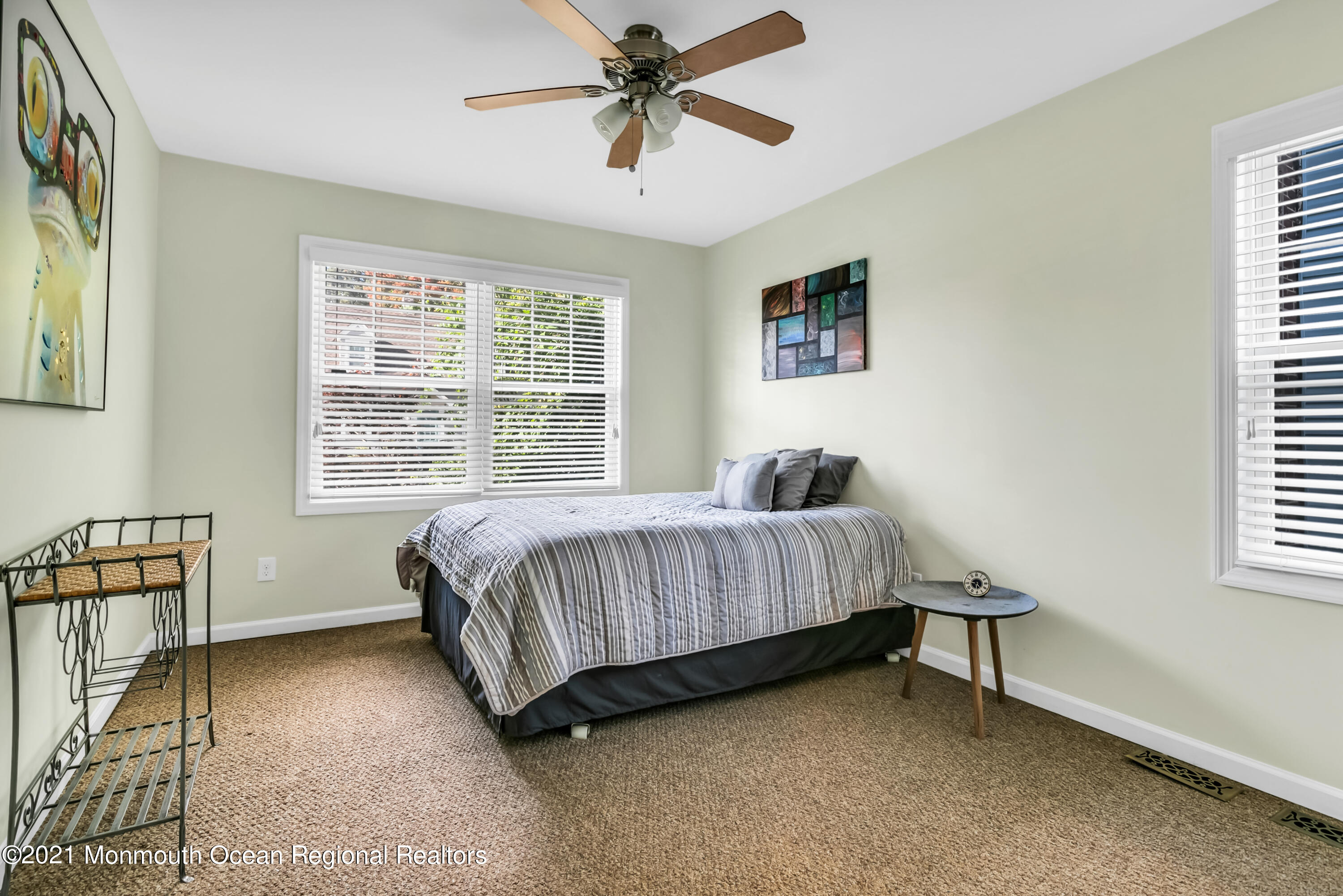 90 Applegate Street Red Bank, NJ 07701 - Photo 17 of 36 90 Applegate St Red Bank NJ-print-016-03
