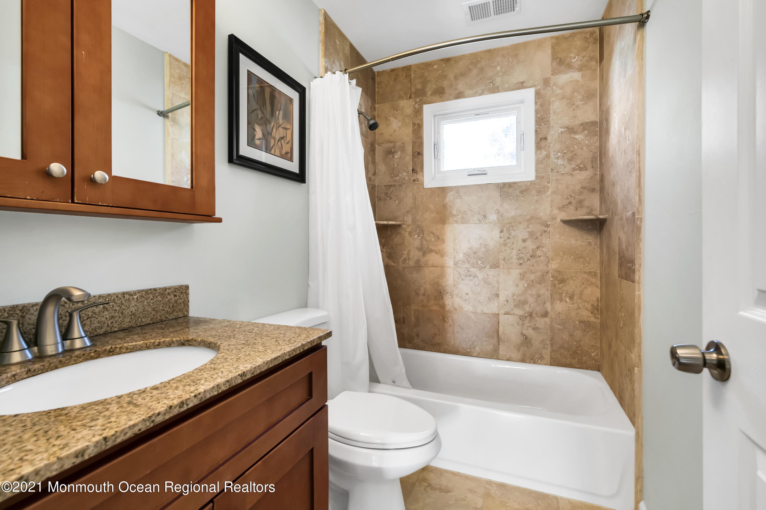 90 Applegate Street Red Bank, NJ 07701 - Photo 21 of 36 90 Applegate St Red Bank NJ-print-021-03