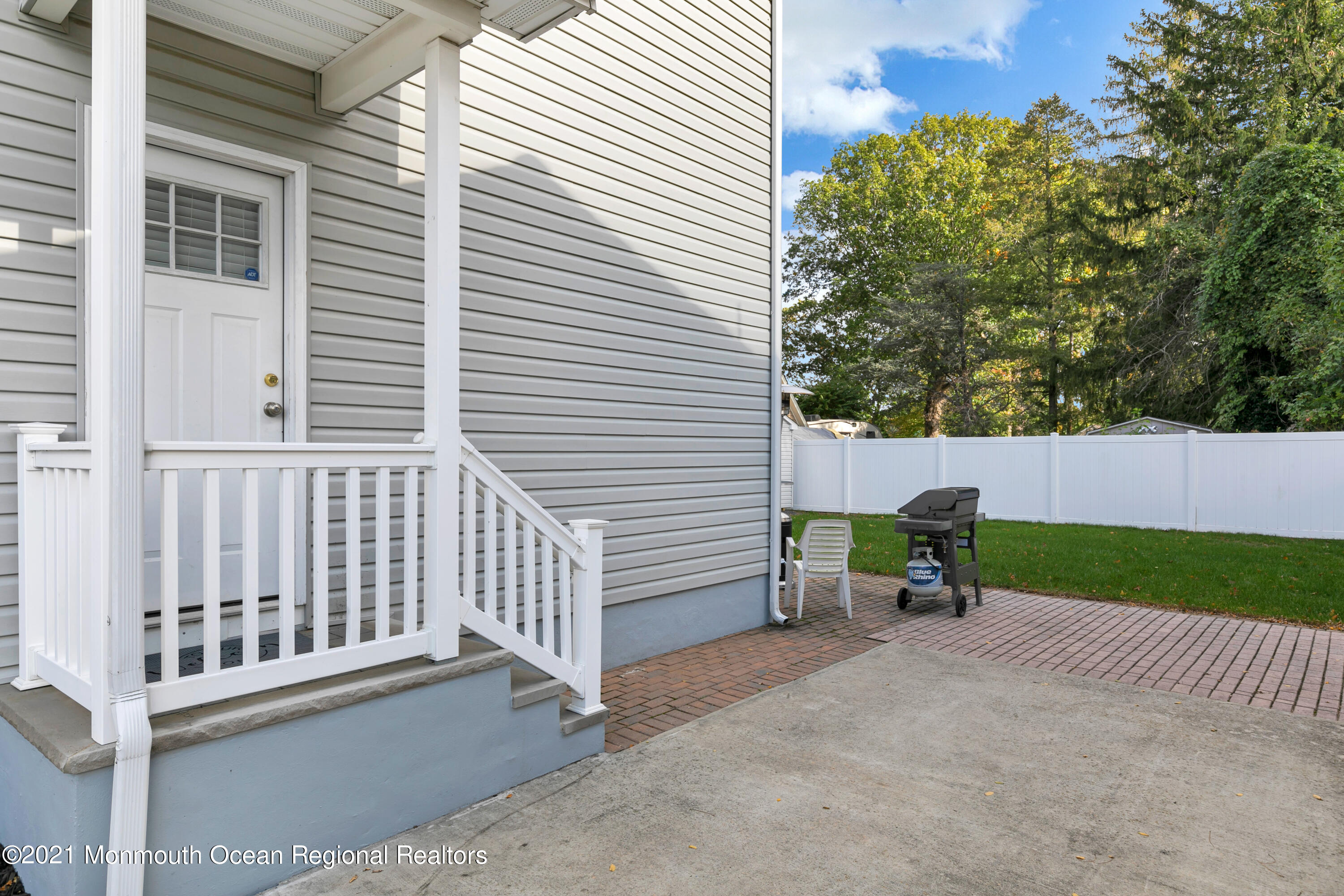 90 Applegate Street Red Bank, NJ 07701 - Photo 35 of 36 90 Applegate St Red Bank NJ-print-037-03