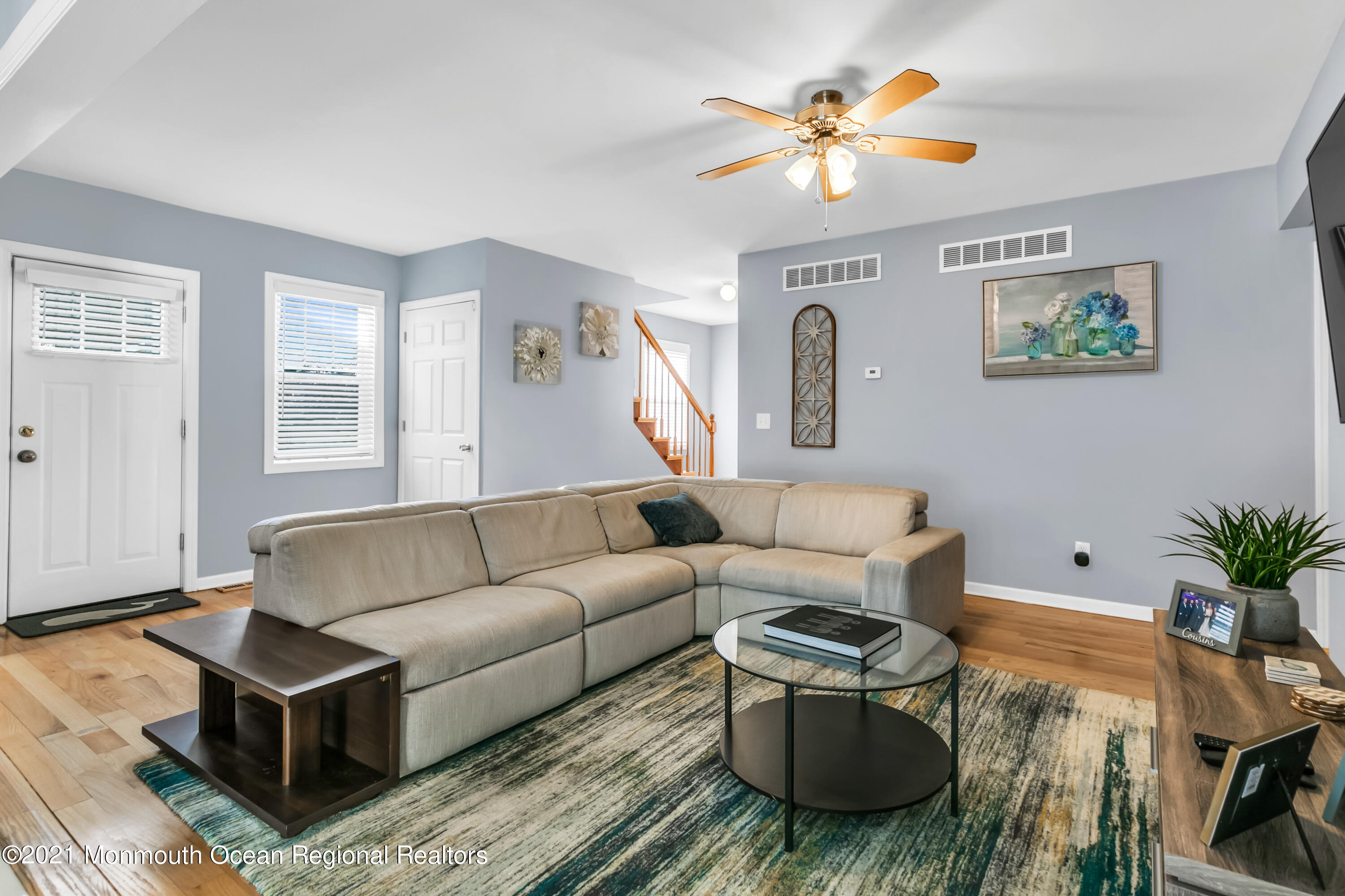 90 Applegate Street Red Bank, NJ 07701 - Photo 9 of 36 90 Applegate St Red Bank NJ-print-009-00