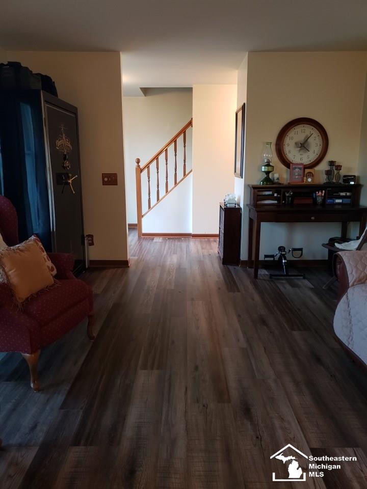 7268 War Road Newport, MI 48166 - Photo 6 of 34 50025260-5.JPG