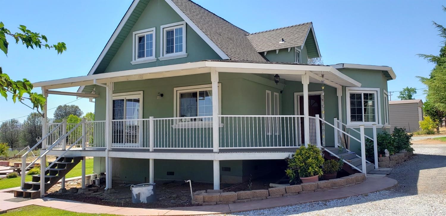 2513 Choctaw Road, Unit 3 Copperopolis, CA 95228 - Photo 1 of 1 a front view of a house with a porch