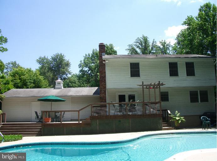 114 Church Road Arnold, MD 21012 - Photo 3 of 30 Exterior (General)