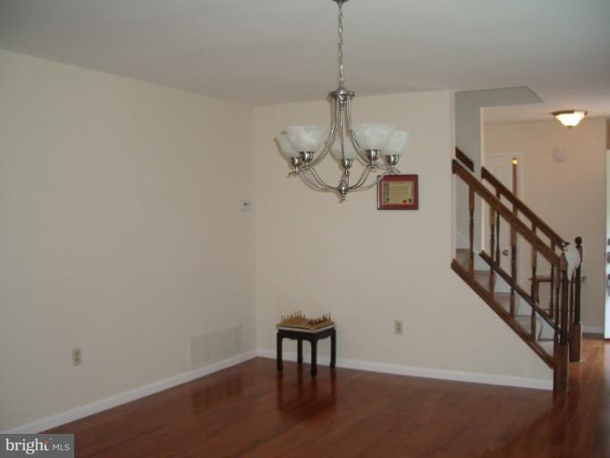 114 Church Road Arnold, MD 21012 - Photo 21 of 30 Living Room