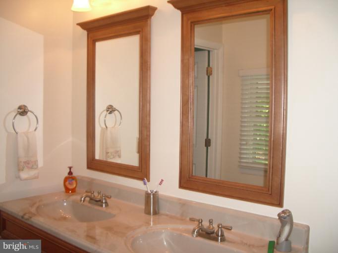 114 Church Road Arnold, MD 21012 - Photo 25 of 30 Bath (Master)