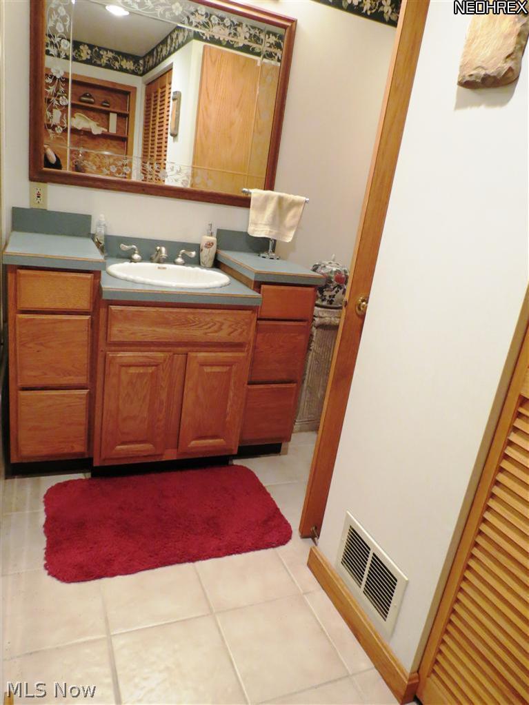 3631 Kibler Toot Road Southwest Warren, OH 44481 - Photo 7 of 25 Gallery Image 7