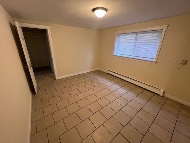 $1,300 | 1946 Euclid Avenue, Unit G, Berwyn, IL 60402