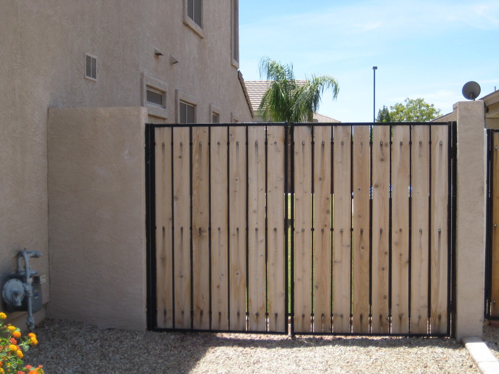 4221 East Patrick Court Gilbert, AZ 85295 - Photo 15 of 26 RV gate