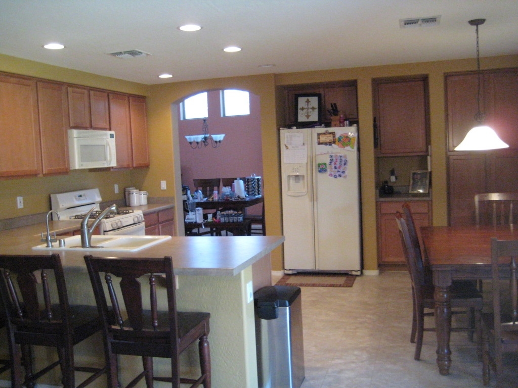 4221 East Patrick Court Gilbert, AZ 85295 - Photo 6 of 26 Kitchen
